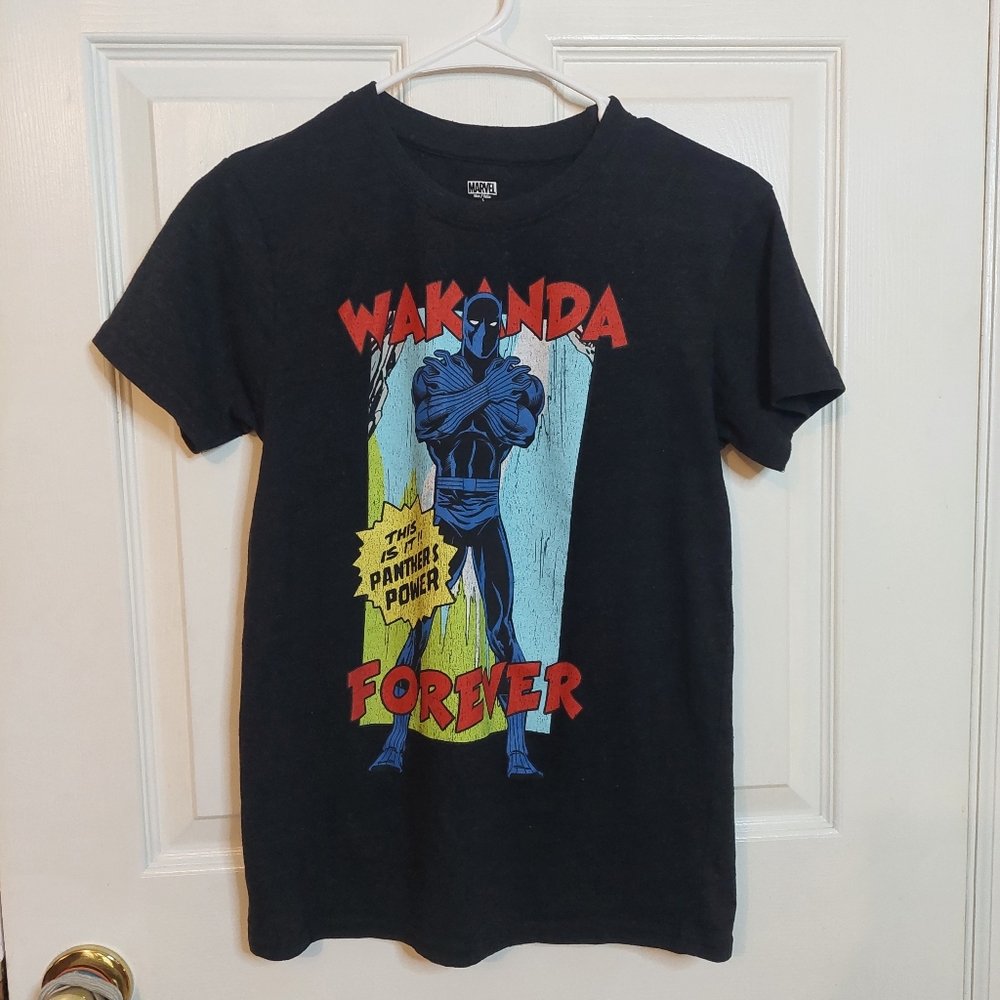 Marvel Wakanda Forever Black Graphic Tshirt Black Panther Short Sleeve Size S